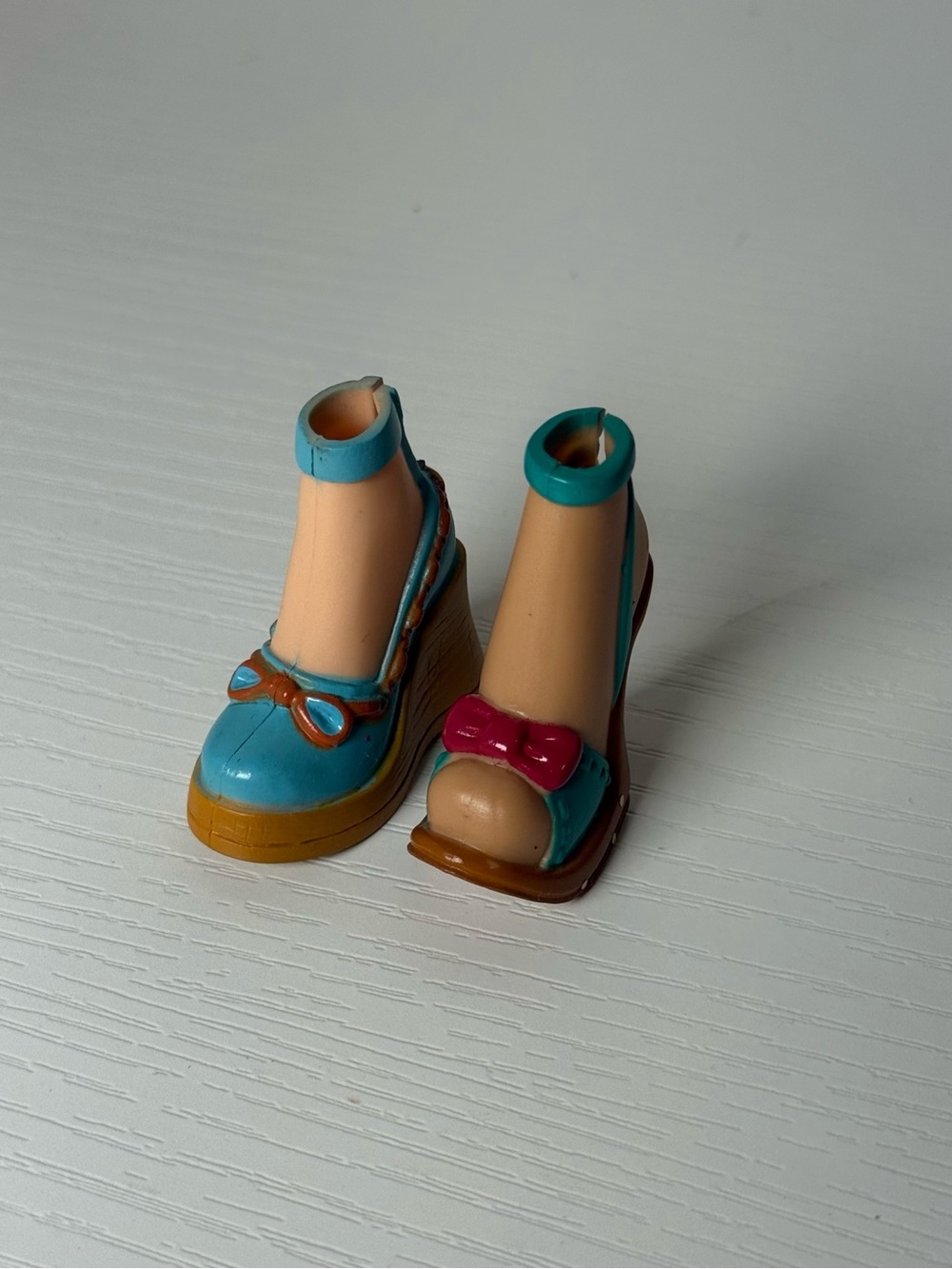 Mattel My Scene doll shoes [MIXED]